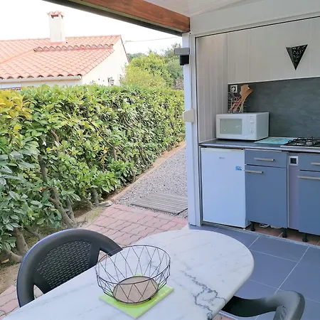 La Picholine Bed & Breakfast